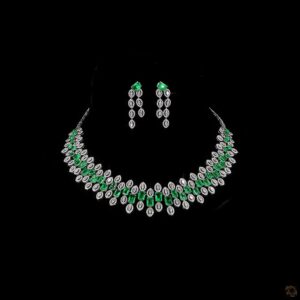 Elegant Emerald Diamond Jewellery Set